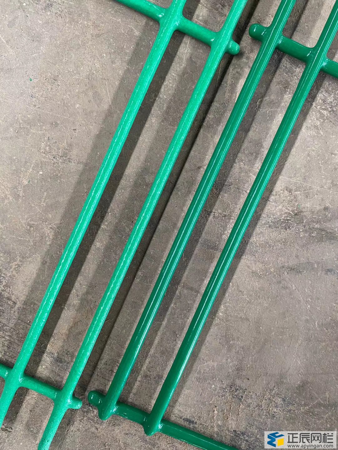 双边丝护栏网