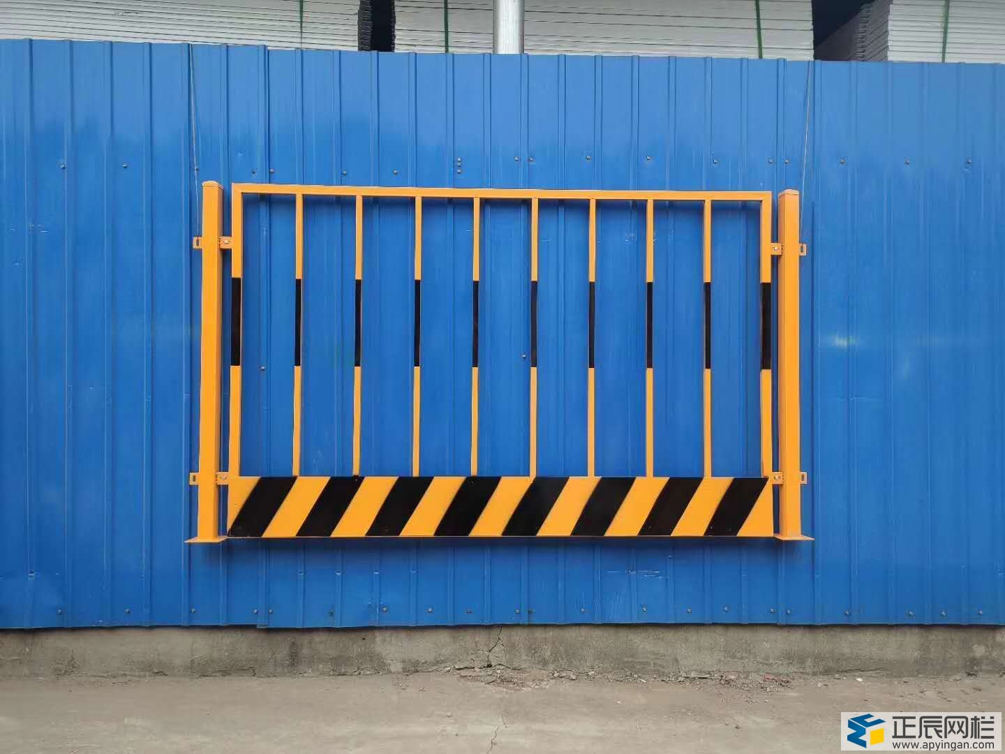 基坑防护栏图片